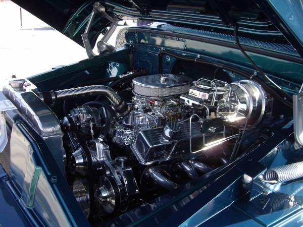 383 CHEVY ENGINE